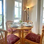 Apartment 401, Seepark *